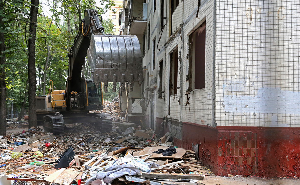 Расходы на реновацию составят 63% дефицита бюджета Москвы