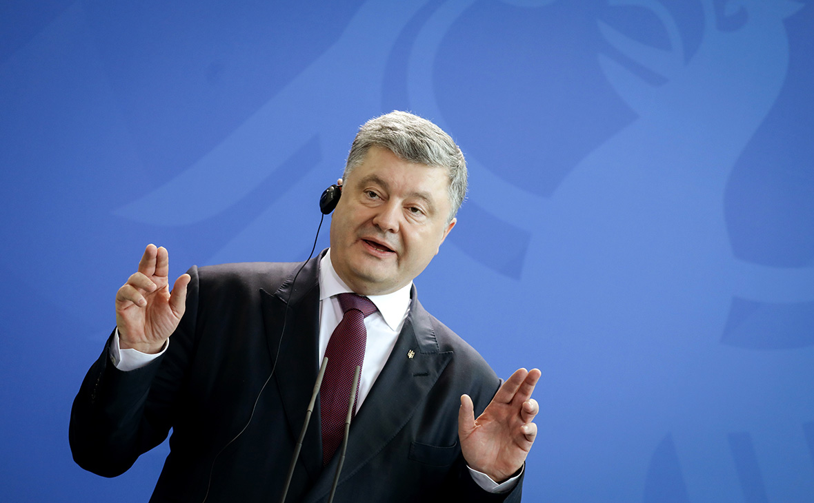 Порошенко предложил лишать гражданства проголосовавших в Крыму украинцев