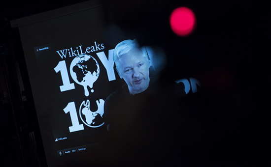 Сайт Wikileaks сообщил о вмешательстве ЦРУ в выборы во Франции