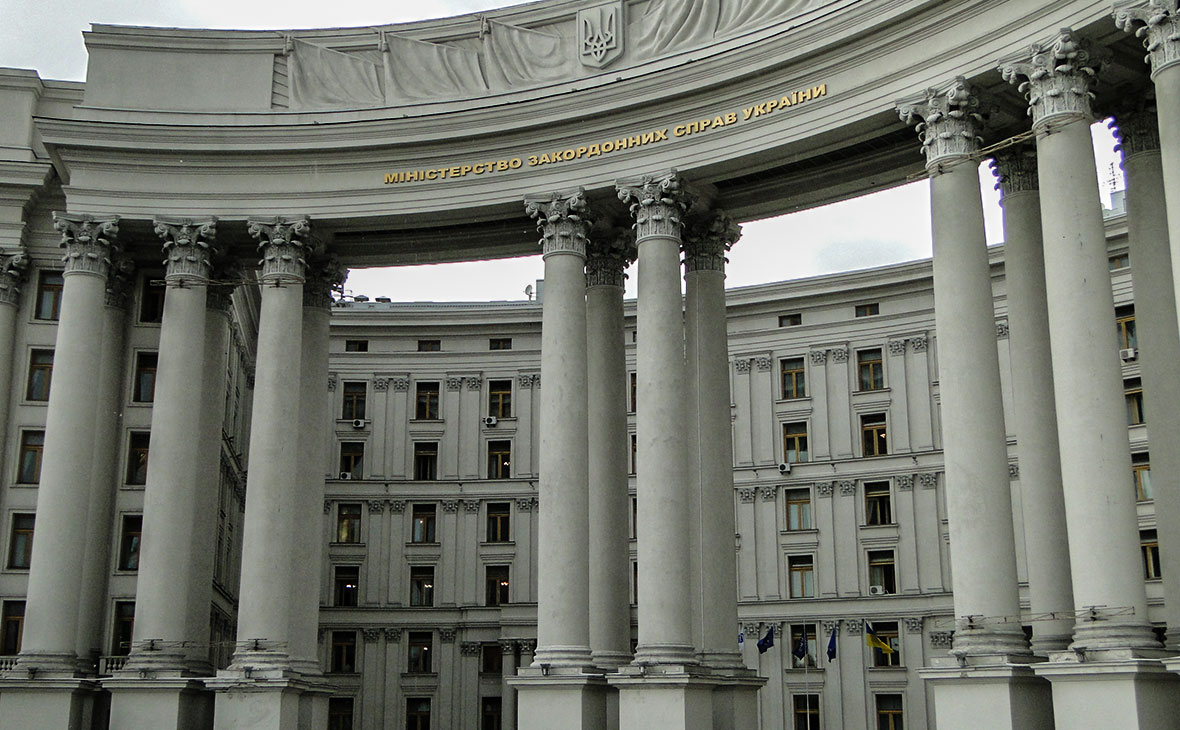Киев заявил об отсутствии оснований для отправки своего посла в Россию