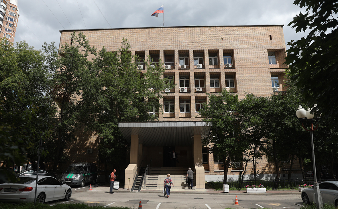 Неизвестные сообщили о «минировании» трех судов в Москве