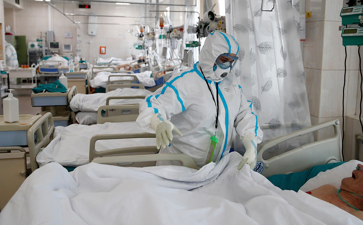 Власти Москвы сообщили о заполненности больниц на пике эпидемии COVID-19