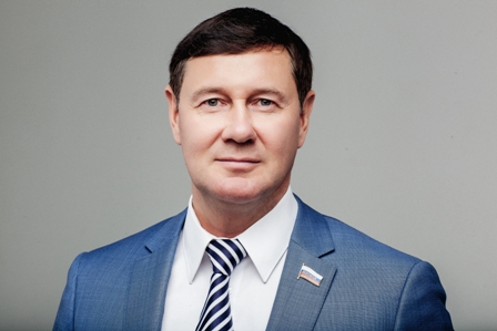 Новосибирский депутат объявил «войну» нелегальным торговцам