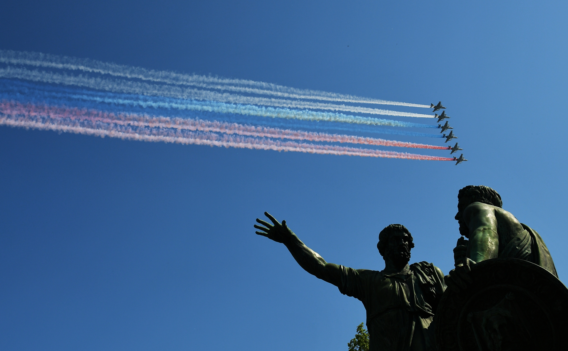 Воздушная часть парада Победы пройдет 9 Мая в 32 городах России