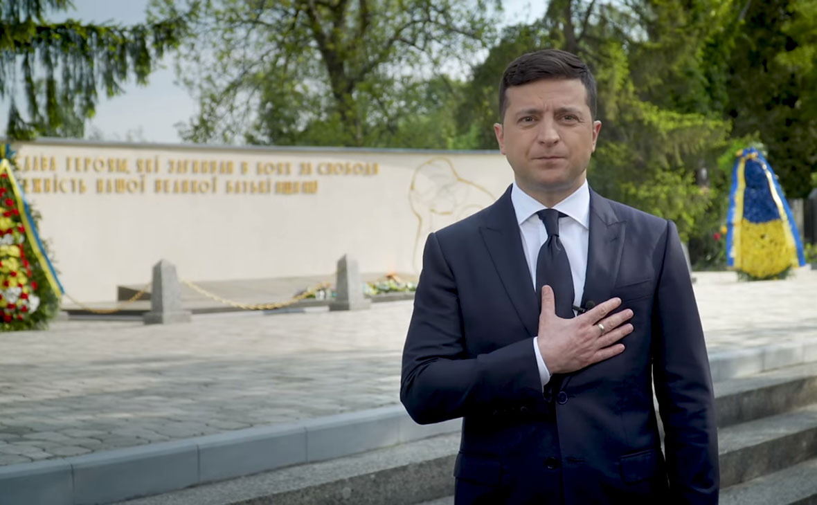 Зеленский пообещал поставить мемориальные колокола в Крыму и Донецке