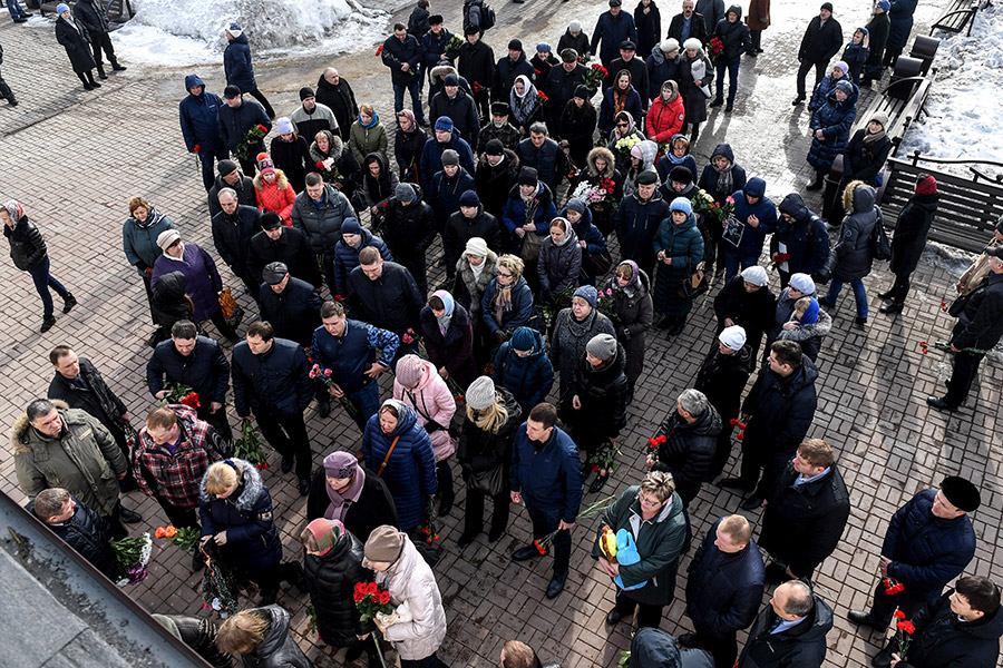 Прощание с жертвами пожара в кемеровском ТЦ «Зимняя вишня». Фоторепортаж