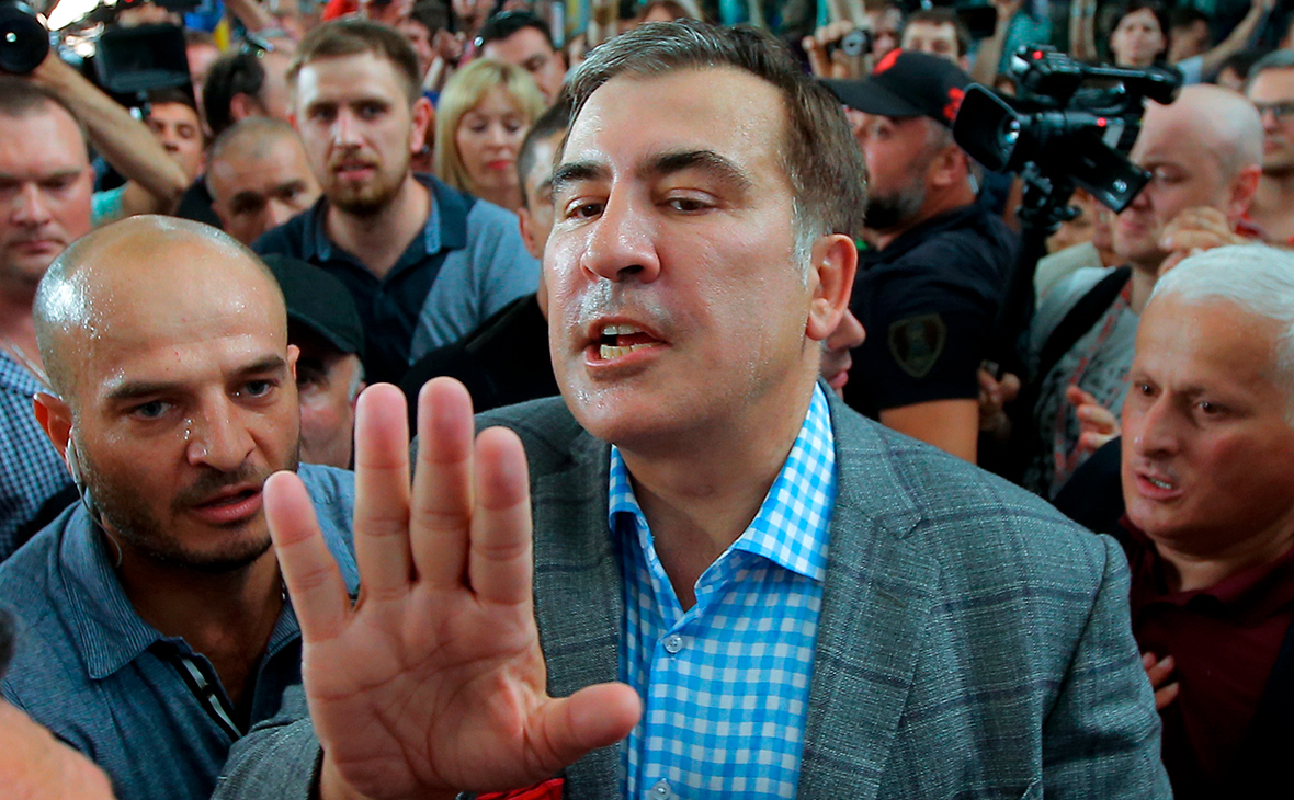 Саакашвили после возвращения пообещал обновить власть на Украине