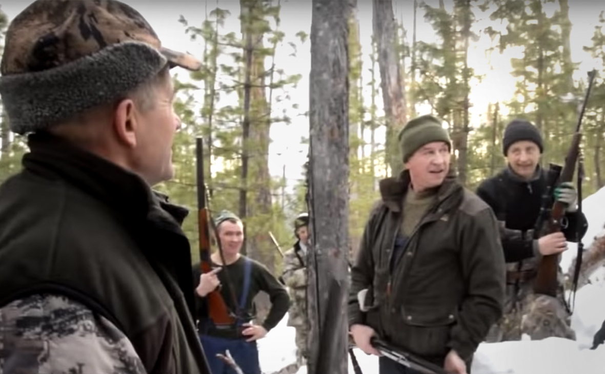 Прокуратура передала в СК видео охоты иркутского губернатора на медведя