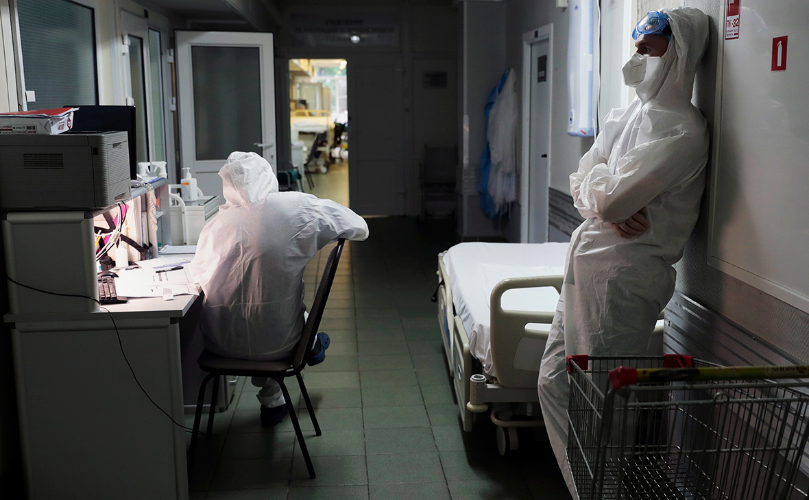 За сутки в России от коронавируса умерли 216 человек