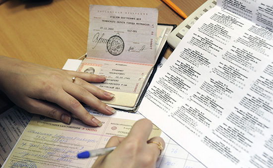 Думская оппозиция выступила против замены открепительных удостоверений