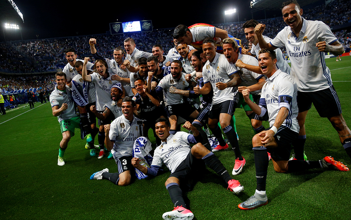 Победитель чемпионата Испании - команда «Реал Мадрид». 21 мая 2017 года


