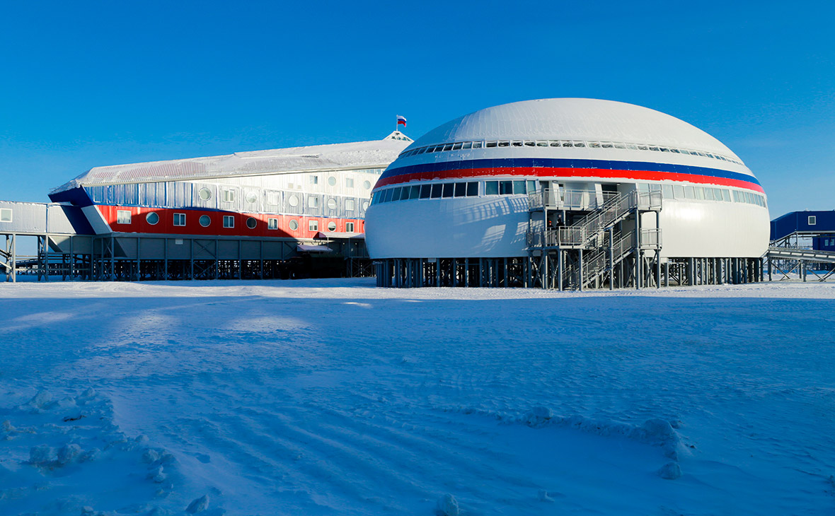 Российская военная база «Арктический трилистник»