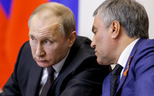Владимир Путин (слева) и Вячеслав Володин


