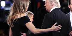 Кандидат в президенты США от Республиканской партии Дональд Трамп со своей женой Меланией Трамп