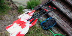 Байдарочные весла, найденные в ходе поисково-спасательной операции в районе Сямозера в Карелии