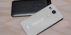 LG Nexus 5X 16 Гб

Подешевел приблизительно на 10%

Главными достоинствами нового смартфона от Google, поступившего в продажу в России в ноябре 2015 года, стали новый процессор, сканер отпечатка пальца, специальный режим для увеличения времени работы, писал в своем обзоре Hi-tech.mail.ru. Стартовая цена устройства с 16 Гб — примерно 35 тыс. руб.

Однако с середины декабря по середину января, как показали расчеты РБК, многие ретейлеры снизили стоимость модели. В частности, на сайтах сетей «Связной» и «Эльдорадо» цена упала более чем на 14%, составив около 30 тыс. руб. Такой же была цена и в интернет-магазине «М.Видео» на 22 января. На сайте Media Markt устройство с 16 Гб стоит сегодня около 34 тыс. руб.
