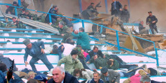 9 Мая 2004 года, Россия, празднование Дня Победы на стадионе в Грозном

9 Мая 2004 года при взрыве на стадионе в Грозном погибли президент Чеченской Республики Ахмад Кадыров, председатель госсовета Хусейн Исаев и еще пять человек. Бомба была вмонтирована в главную трибуну и сработала во время празднования Дня Победы. Ранения получили более 40 человек.
