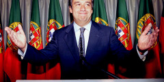 В 1992 году Гутерриш возглавил Социалистическую партию, а после того как она победила на парламентских выборах в 1995 году, он стал премьер-министром страны.
