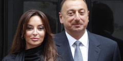Жена президента Азербайджана Ильхама Алиева Мехрибан в феврале 2017 года была назначена вице-президентом страны. Представляя нового первого вице-президента членам Совета безопасности, Алиев заявил, что она «долгие годы играет важную роль в общественно-политической, культурной, международной деятельности».