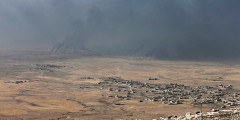 Мосул — второй по величине город Ирака. ​До захвата ИГ в городе проживало по меньшей мере 1,5 млн человек. За два года, по подсчетам The Washington Post, Мосул покинули только 500 тыс. мирных жителей.