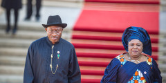В июле 2012 года жена президента Нигерии Гудлака Джонатана Пейшнс Джонатан была назначена секретарем при губернаторе штата Байелса на юге Нигерии.