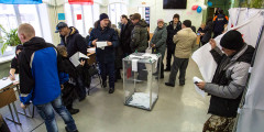 Голосование проходит в 85 субъектах России, которые лежат в 11 часовых поясах.
