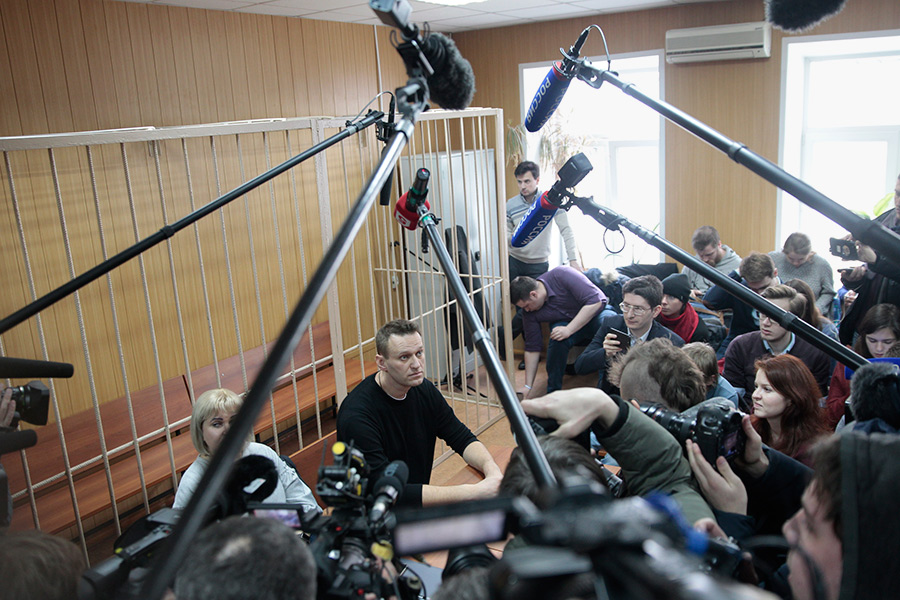 Алексей Навальный во время заседания суда


