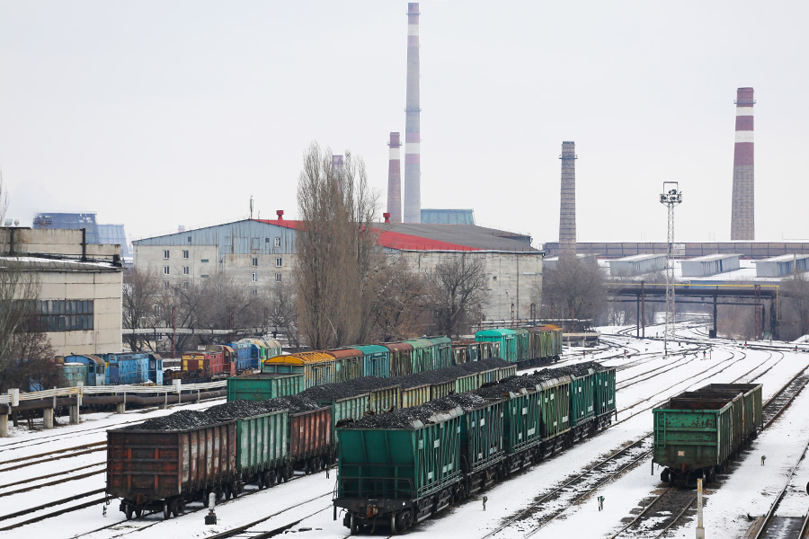 Вагоны с углем для Донецкого металлургического завода. 14 февраля 2017


