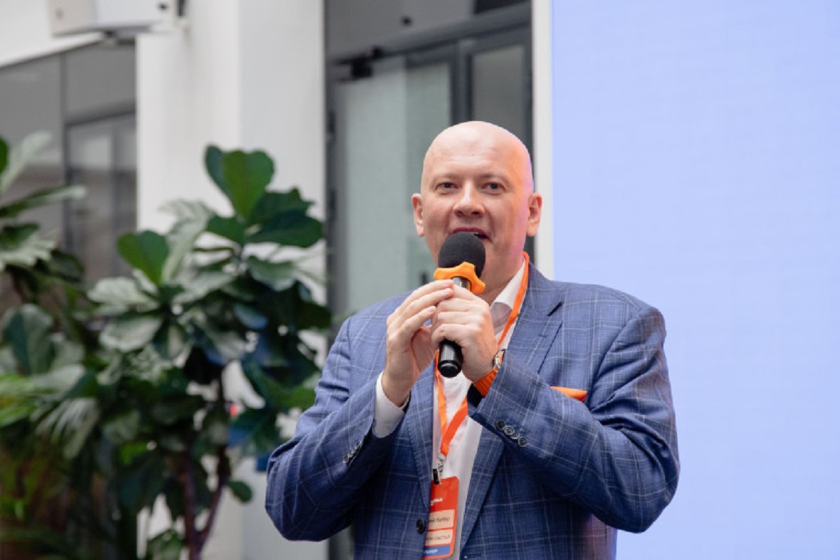 Ежегодный HappyWork Forum — ключевое событие, посвященное корпоративному благополучию
Источник изображения: Из личного архива Андрея Вебера / ООО «Культура счастья»