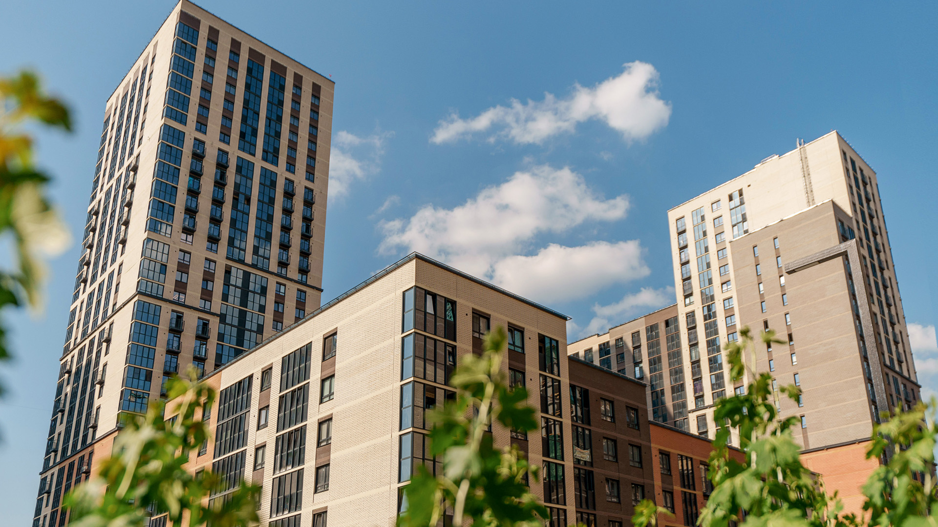 «Расцветай на Красном»: квартал у метро для любых жизненных сценариев