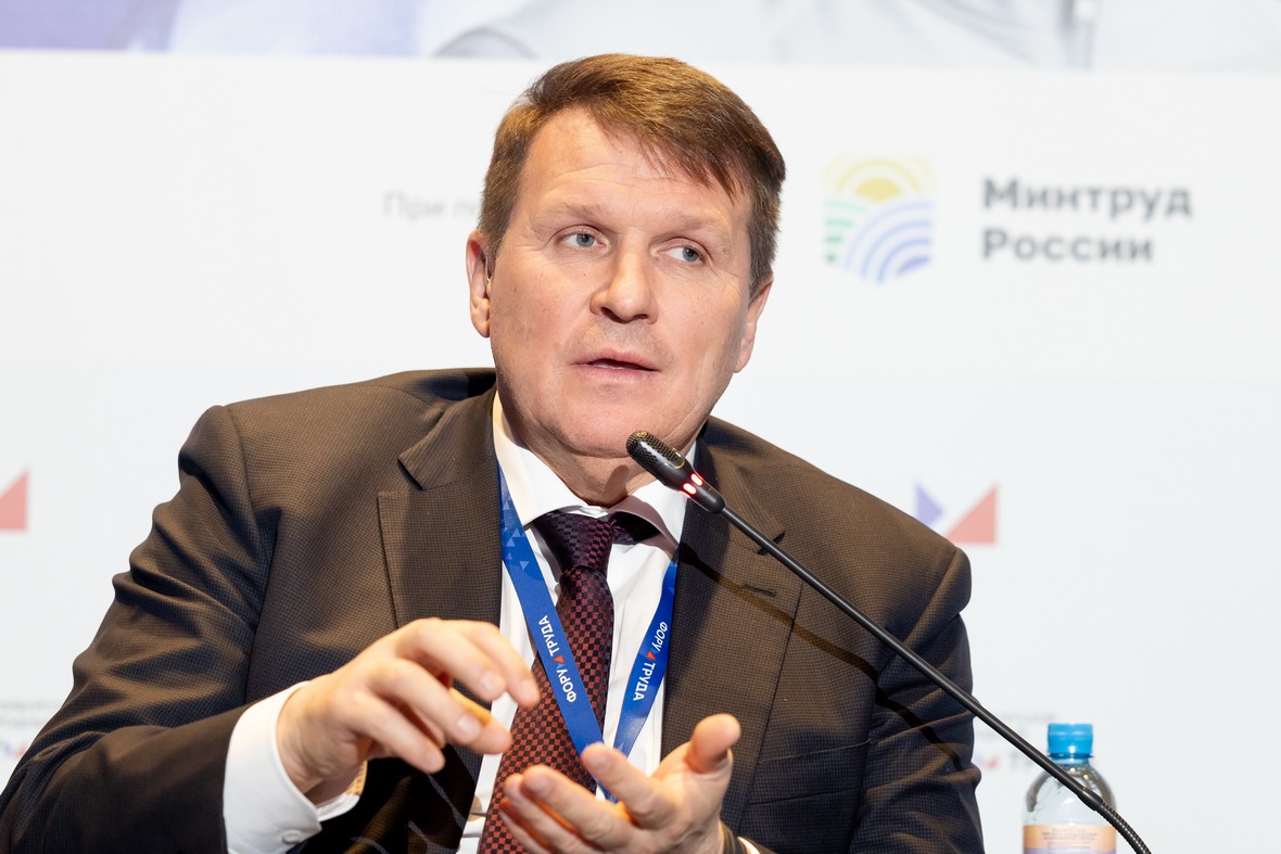 Василий Пониделко, Комитет по труду и занятости Санкт-Петербурга 