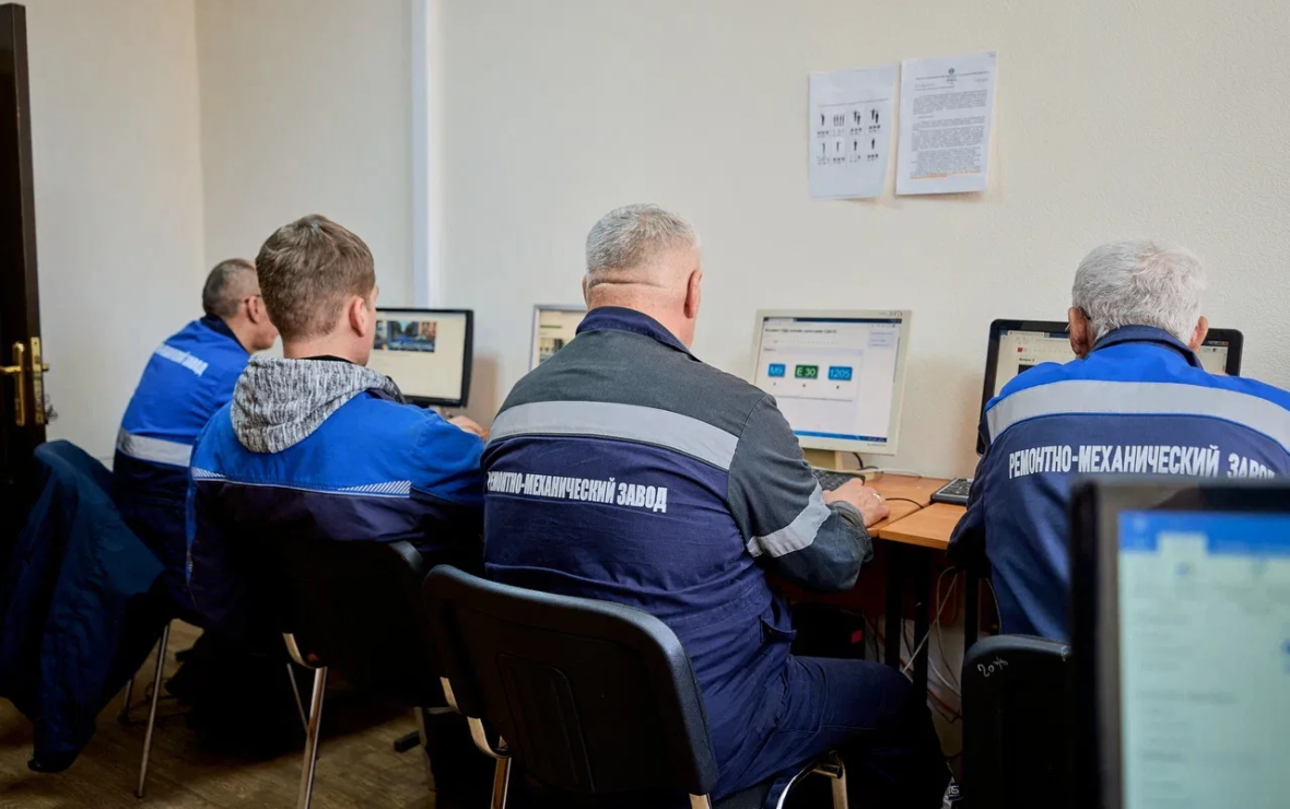 Водители Ремонтно-механического завода сдали ежегодный экзамен по ПДД