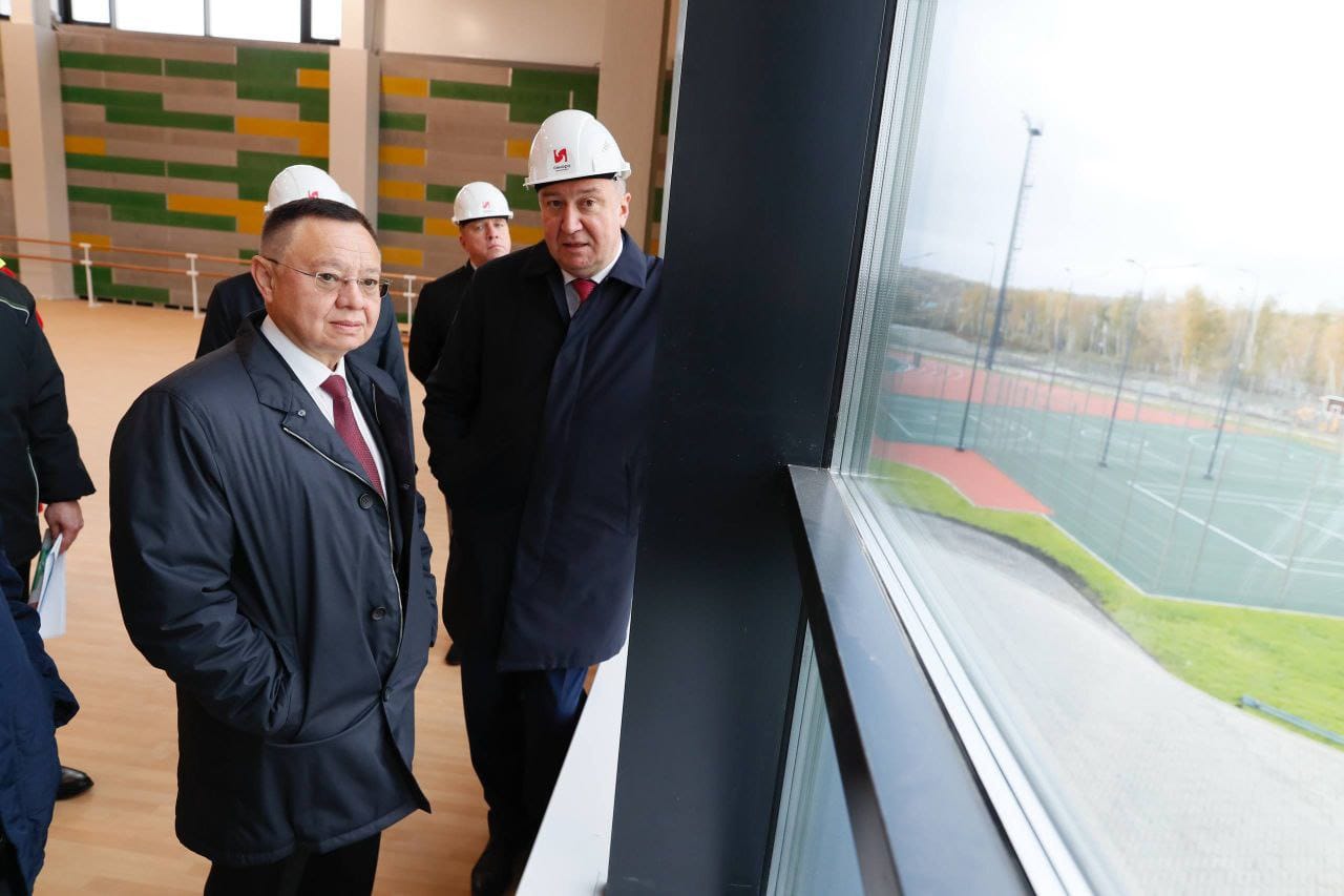 Глава Минстроя проверил ход строительства нового кампуса УрФУ