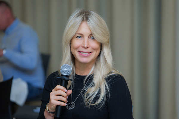 Анна Фаустова, «Балтийский хлеб», «Британские пекарни»