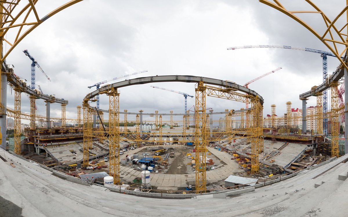 На «Екатеринбург-Арене» завершено строительство опорных колонн для крыши стадиона