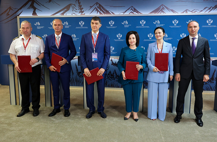 На ВЭФ-2025 подписано соглашение о развитии Тихоокеанского круиза