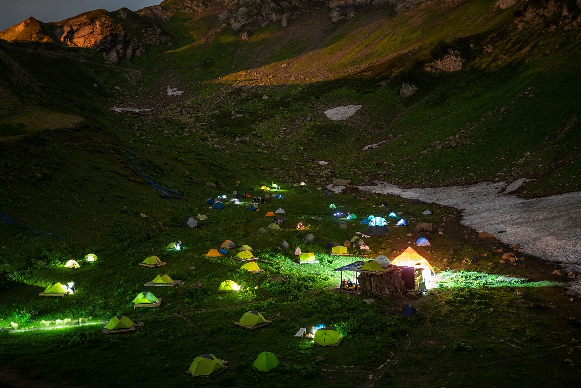 Палаточный лагерь Camp 2050 откроется на Курорте Красная Поляна 24 июля