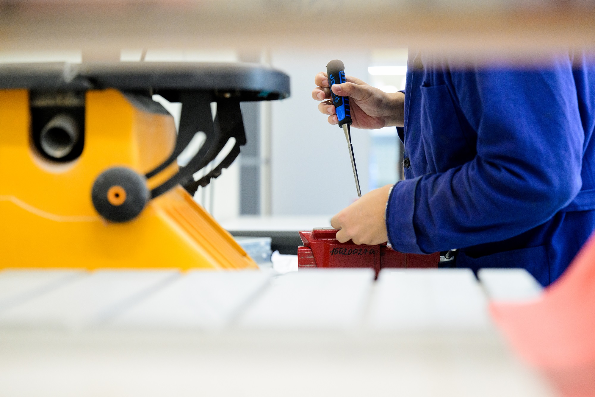 НОВИКОМ развивает индустриальные классы в ЛНР