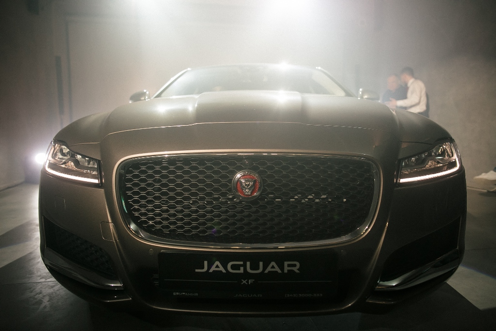  Автоцентр «Британия» представил абсолютно новый Jaguar XF
