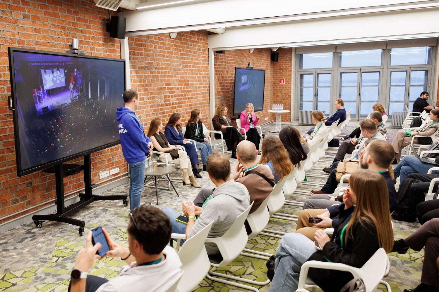 Более 150 компаний собрались, чтобы объявить войну офисной гиподинамии