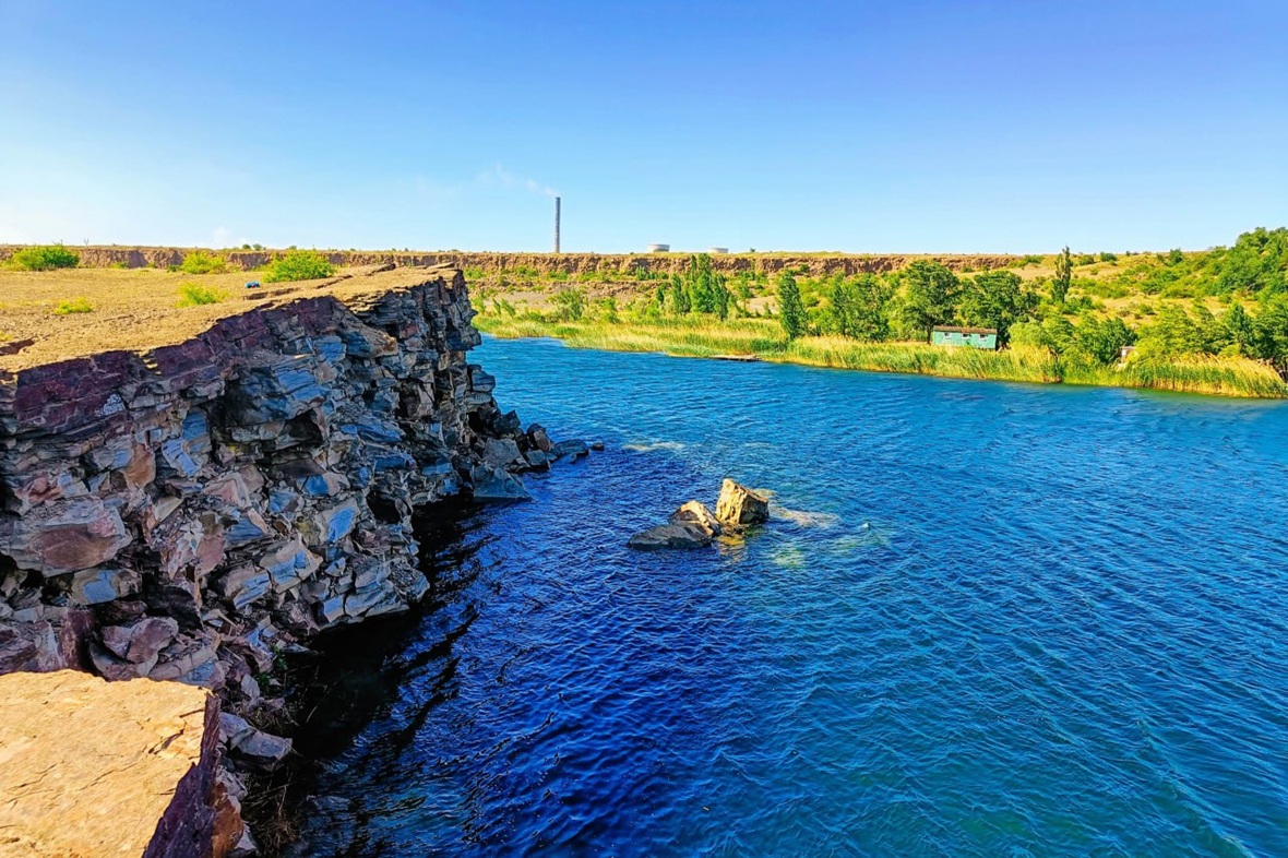 Фото:  Денис Фильченков, РБК ТВ Юг. Карьер в г. Зугрес, ДНР