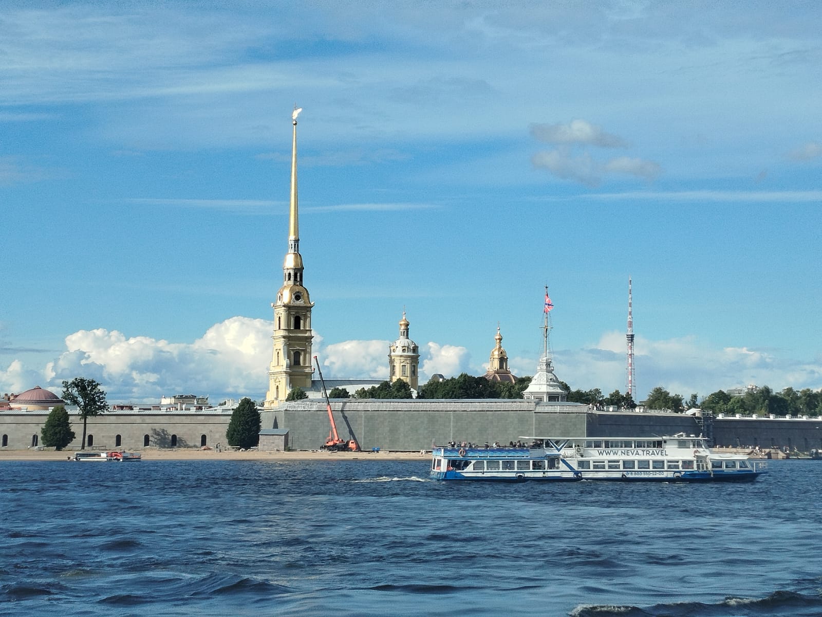 Семейный отдых в Петербурге: обзор хитовых и нестандартных маршрутов