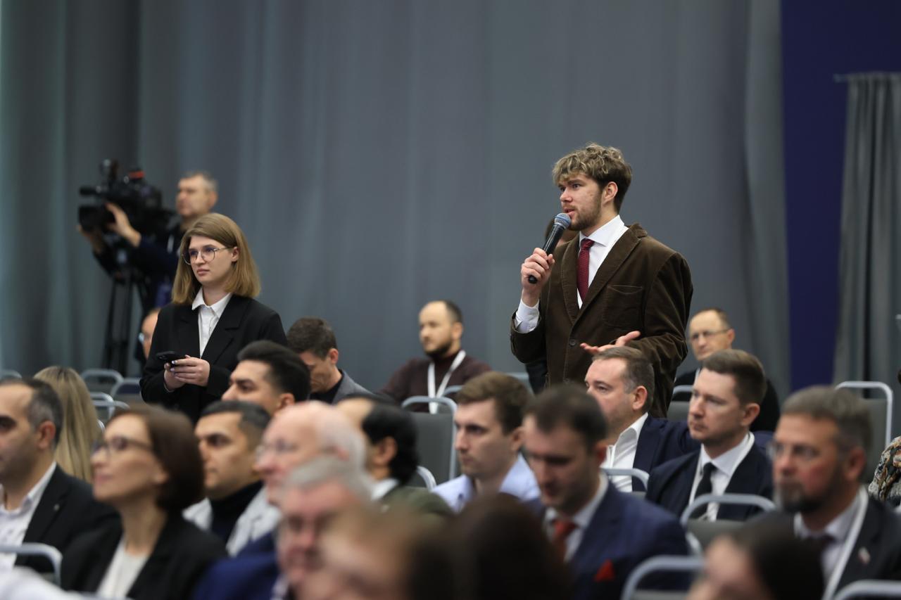 Встреча Глеба Никитина с бизнесом показала устойчивость региона