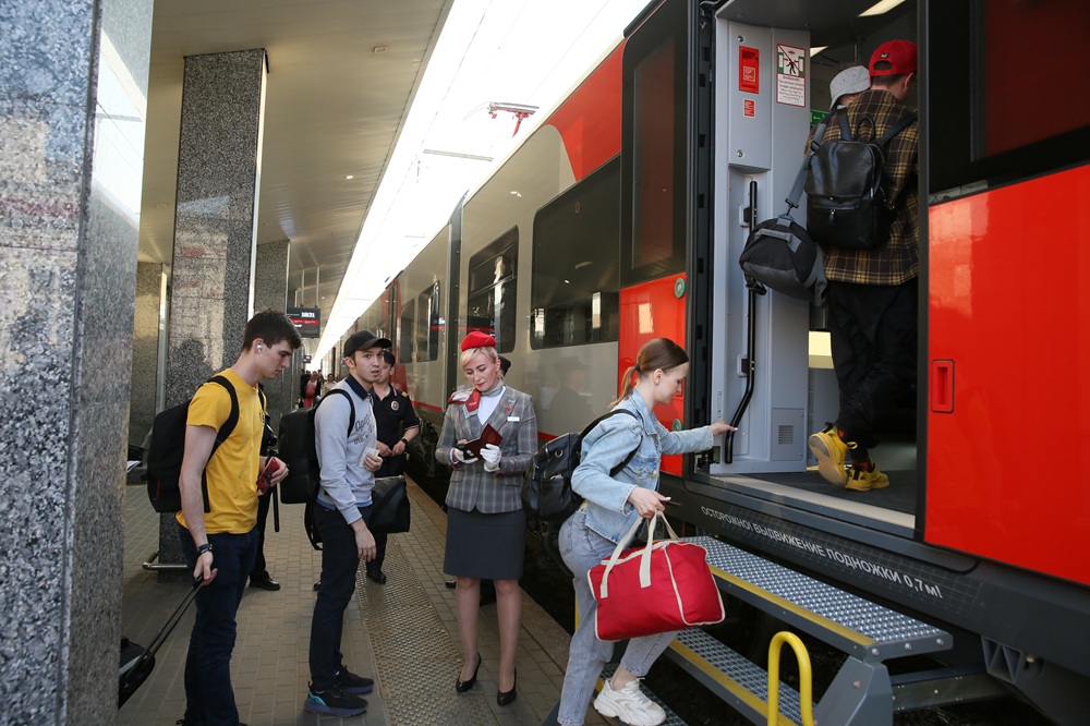 Пассажиры «Ласточки» могут протестировать посадку в поезд по биометрии