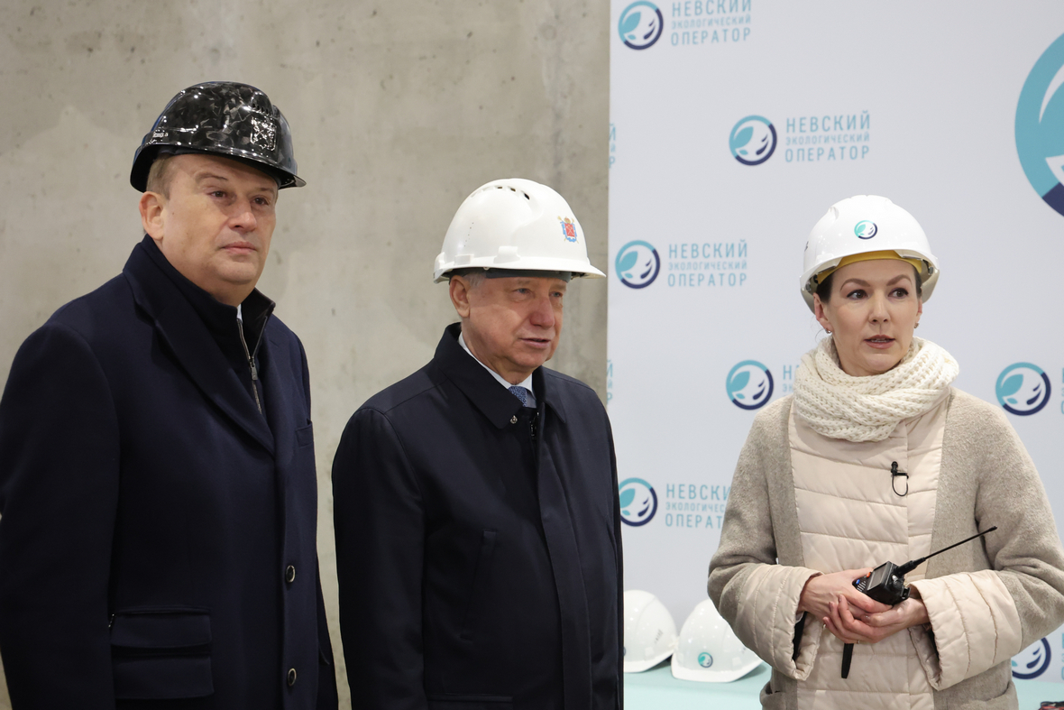 Губернатор Петербурга Александр Беглов и губернатор Ленинградской области Александр Дрозденко на церемонии запуска завода 