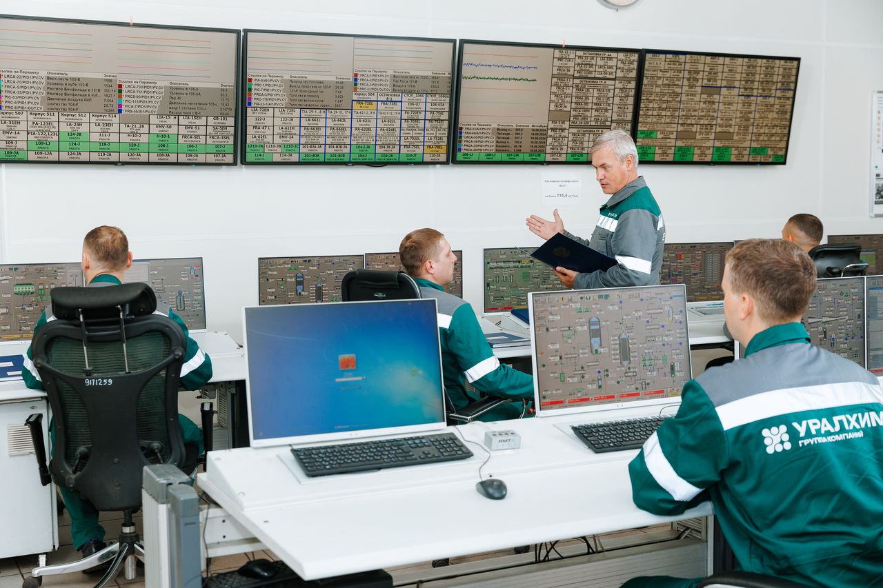 Филиал «ПМУ» «Уралхима» отмечает 45 лет