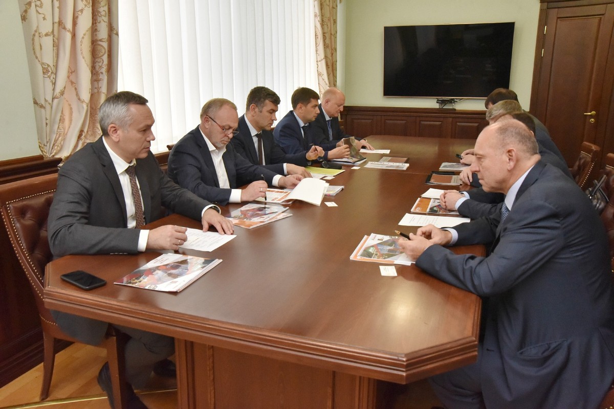 Президент Группы Синара встретился с губернатором Новосибирской области