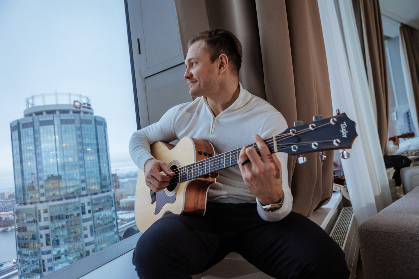 Дом на высоте: как живут резиденты «Башни Исеть» и зачем сюда переезжают