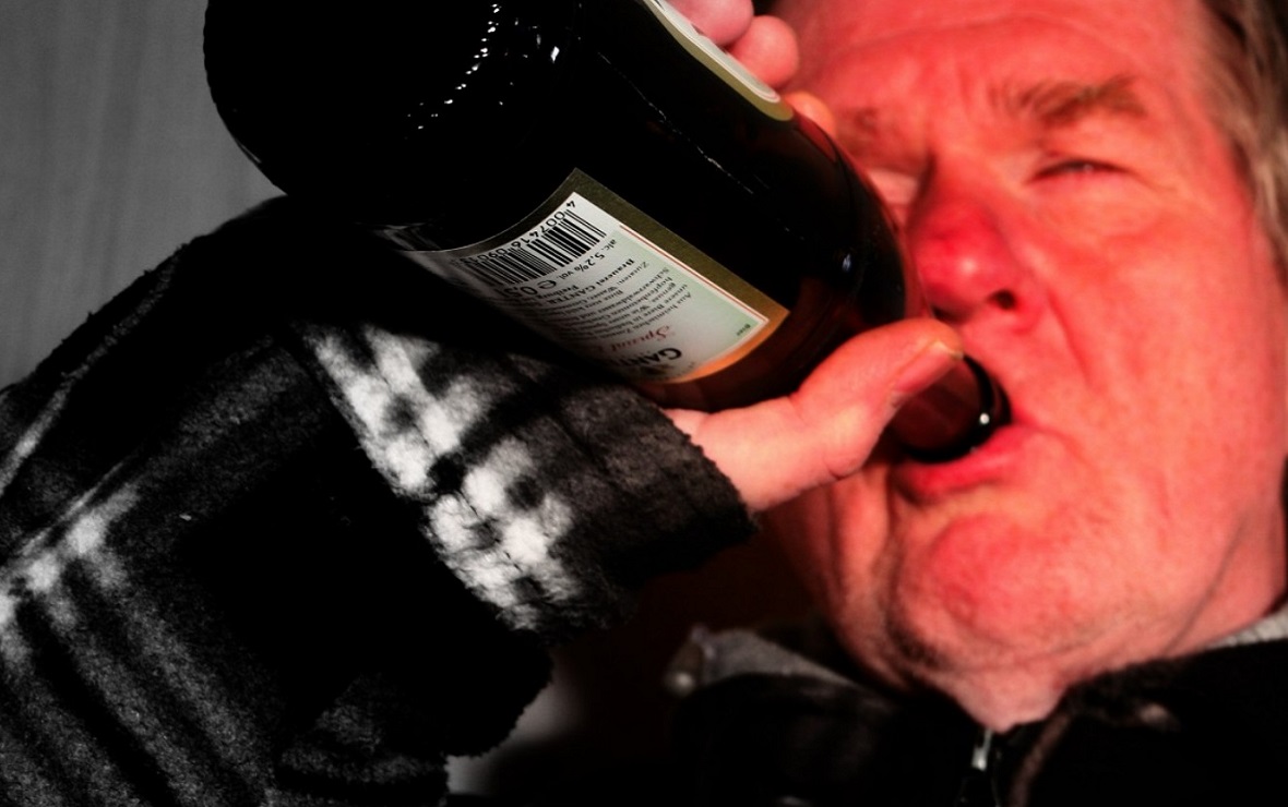 Жара, стресс и бутылка: почему лето становится испытанием на прочность