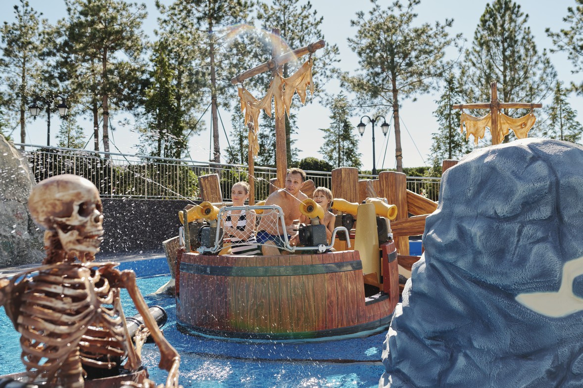 Семейный тематический парк «Дримвуд» отметит день рождения